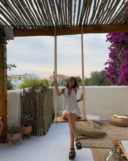 Melyssa Pinto feet photo 2