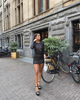 Melyssa Pinto feet photo 4