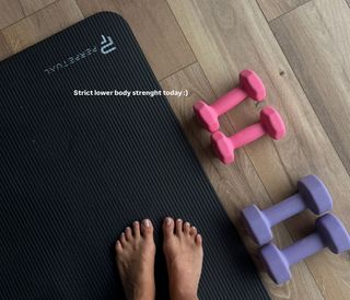 Melyssa Pinto feet photo 4