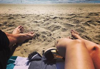 Mena Suvari feet photo 17