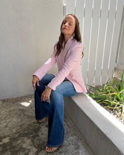 Mena Suvari feet photo 1
