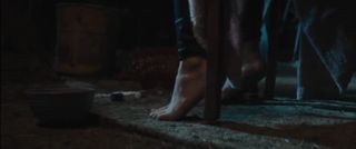 Mena Suvari feet photo 1