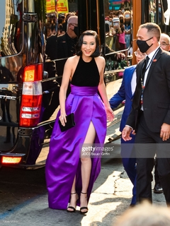 Meng'er Zhang feet photo 4