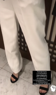 Meng'er Zhang feet photo 3