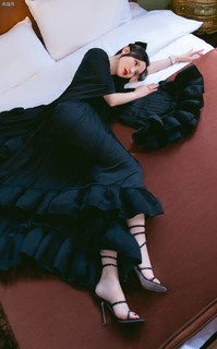 Meng Zhang feet photo 20
