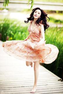 Meng Zhang feet photo 12