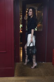 Meng Zhang feet photo 16