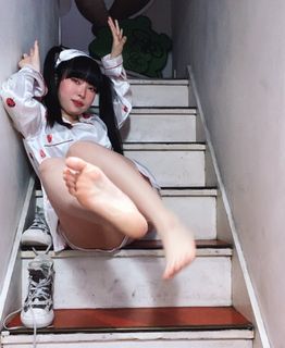 Menma Yawaragi feet photo thumbnail