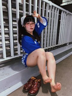 Menma Yawaragi feet photo thumbnail