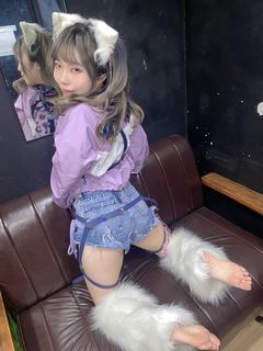 Menma Yawaragi feet photo thumbnail