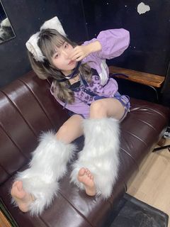 Menma Yawaragi feet photo thumbnail