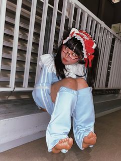 Menma Yawaragi feet photo thumbnail