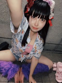Menma Yawaragi feet photo thumbnail