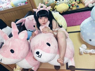 Menma Yawaragi feet photo thumbnail
