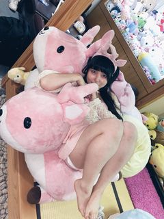 Menma Yawaragi feet photo thumbnail