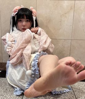 Menma Yawaragi feet photo 10