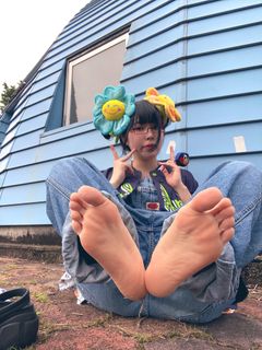 Menma Yawaragi feet photo 3