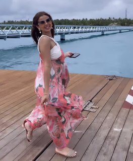 Menna Arafa feet photo thumbnail