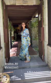 Menna Arafa feet photo thumbnail