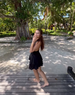 Menna Arafa feet photo thumbnail