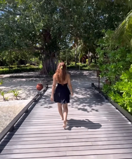 Menna Arafa feet photo thumbnail