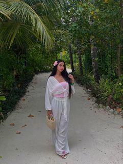 Menna Arafa feet photo thumbnail