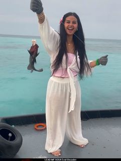 Menna Arafa feet photo thumbnail