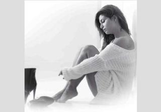 Menna Fadaly feet photo thumbnail