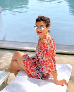 Menna Fadaly feet photo thumbnail