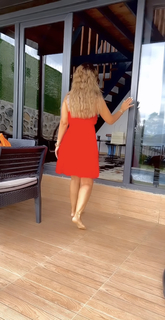 Menna Fadaly feet photo thumbnail