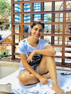 Menna Fadaly feet photo thumbnail