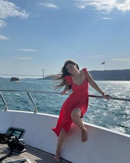 Menna Fadaly feet photo thumbnail