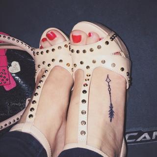 Mercades Danielle feet photo 6