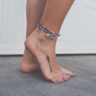 Mercades Danielle feet photo 4