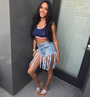 Mercedeh Allen feet photo 13