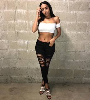 Mercedeh Allen feet photo 14