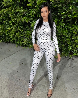 Mercedeh Allen feet photo 3