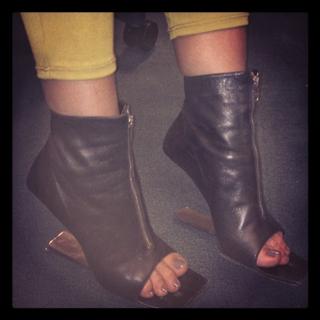 Mercedes Javid feet photo 16