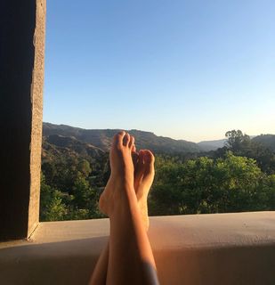 Mercedes Mason feet photo thumbnail