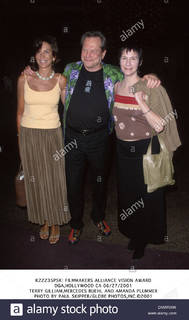 Mercedes Ruehl feet photo 14