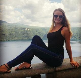 Mercedesz Henger feet photo 1