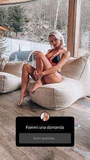 Mercedesz Henger feet photo 13