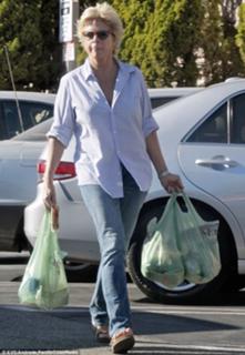 Meredith Baxter feet photo 3