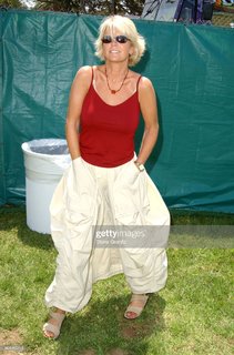 Meredith Baxter feet photo 6