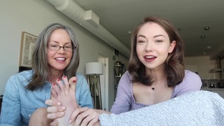 Meredith Foster feet photo 7
