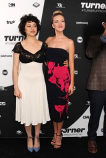 Meredith Hagner feet photo 16