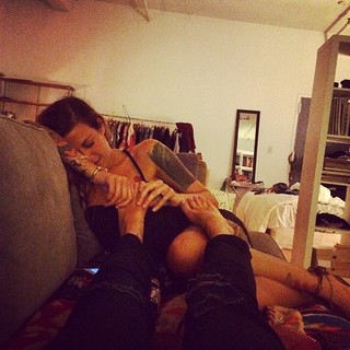 Meredith Hagner feet photo 2