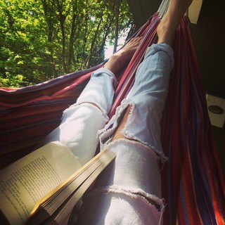 Meredith Hagner feet photo 18