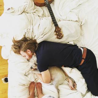 Meredith Hagner feet photo 5