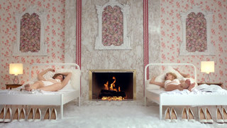 Meredith Hagner feet photo 19